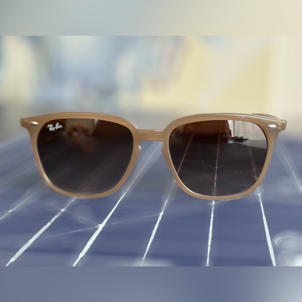 Ray-Ban Tan Sunglasses